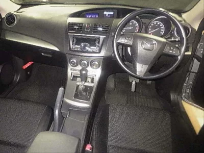 Mazda AXELA  с аукциона в Японии