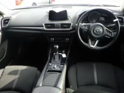 Mazda AXELA  с аукциона в Японии