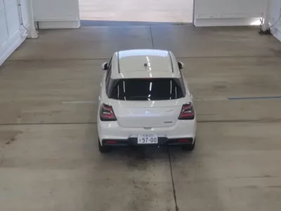 Suzuki SWIFT  с аукциона в Японии