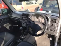 Suzuki JIMNY лот № 80024 оценка 3.5  с аукциона в Японии 2