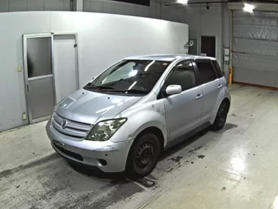 Toyota IST