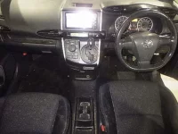 Toyota WISH лот № 8217 оценка R  с аукциона в Японии 2