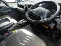 Toyota TOYOACE лот № 9042 оценка 3.5  с аукциона в Японии 2