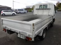 Toyota TOYOACE лот № 9042 оценка 3.5  с аукциона в Японии 4