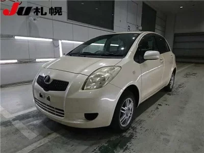 Toyota VITZ  с аукциона в Японии