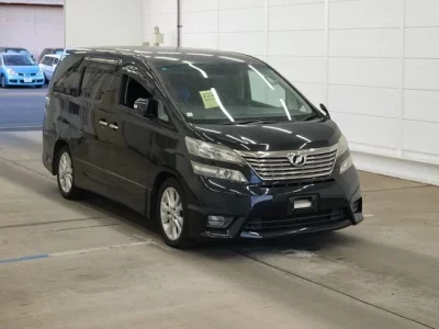 Toyota VELLFIRE  с аукциона в Японии