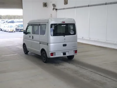 Suzuki EVERY  с аукциона в Японии