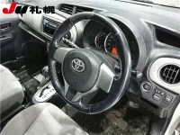 Toyota VITZ лот № 45 оценка R  с аукциона в Японии 2