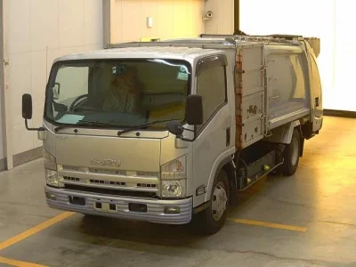 Isuzu ELF  с аукциона в Японии