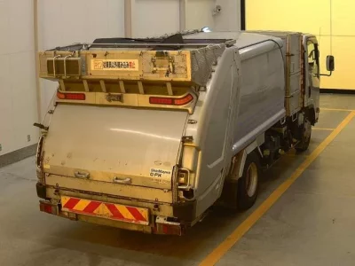 Isuzu ELF  с аукциона в Японии