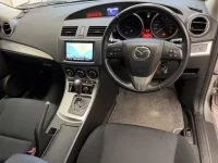 Mazda AXELA лот № 2058 оценка 4  с аукциона в Японии 4
