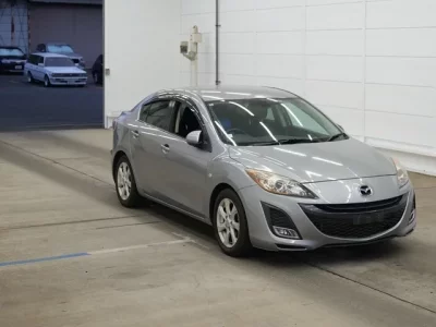 Mazda AXELA  с аукциона в Японии