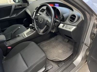 Mazda AXELA  с аукциона в Японии