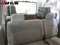 Toyota VOXY лот № 71 оценка R  с аукциона в Японии 5