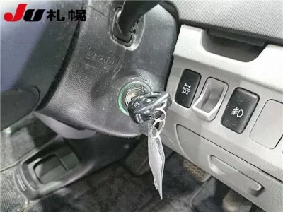 Toyota VOXY  с аукциона в Японии