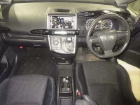 Toyota WISH лот № 8276 оценка 3  с аукциона в Японии 2