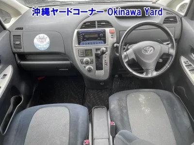 Toyota RACTIS  с аукциона в Японии