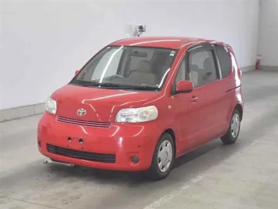 Toyota PORTE  с аукциона в Японии