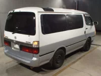 Toyota HIACE лот № 8282 оценка 3.5  с аукциона в Японии 4