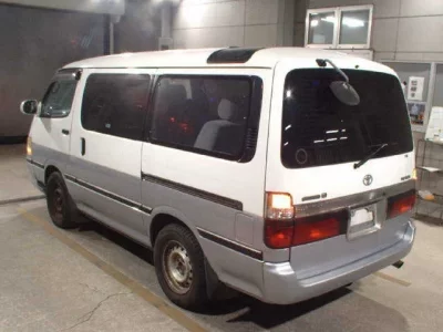 Toyota HIACE  с аукциона в Японии