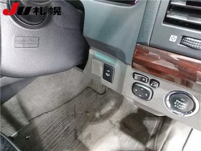 Toyota MARK X  с аукциона в Японии