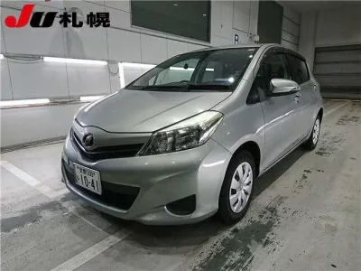 Toyota VITZ  с аукциона в Японии