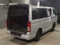 Toyota HIACE VAN лот № 8296 оценка R  с аукциона в Японии 4
