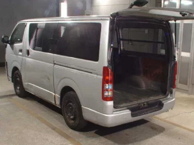Toyota HIACE VAN  с аукциона в Японии