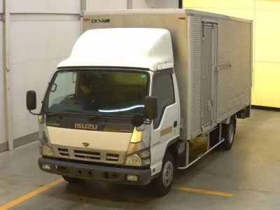 Isuzu ELF  с аукциона в Японии