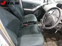 Toyota VITZ лот № 103 оценка 3  с аукциона в Японии 4