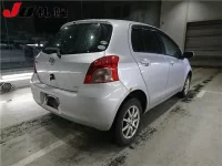 Toyota VITZ лот № 103 оценка 3  с аукциона в Японии 1