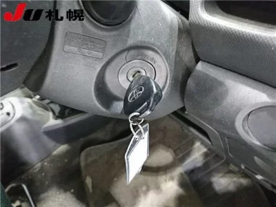 Toyota VITZ  с аукциона в Японии