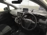 Toyota WISH лот № 80145 оценка 3.5  с аукциона в Японии 2
