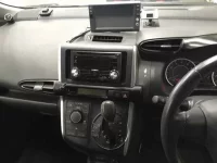 Toyota WISH лот № 80145 оценка 3.5  с аукциона в Японии 5