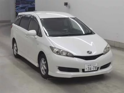 Toyota WISH  с аукциона в Японии