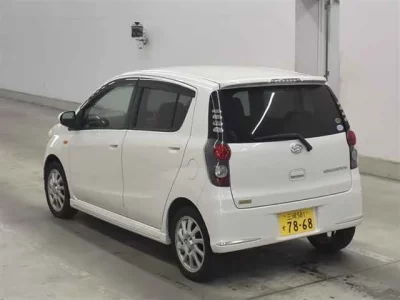 Daihatsu MIRA  с аукциона в Японии