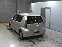 Toyota PASSO лот № 9174 оценка 3  с аукциона в Японии 1