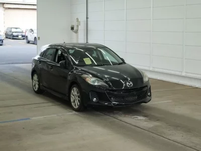 Mazda AXELA  с аукциона в Японии