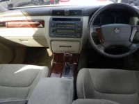 Toyota CROWN лот № 9198 оценка R  с аукциона в Японии 2