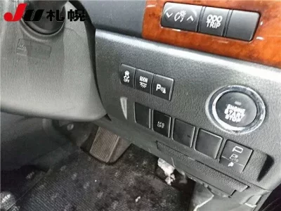 Toyota VELLFIRE  с аукциона в Японии