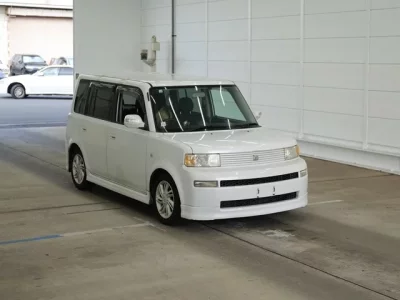 Toyota BB  с аукциона в Японии