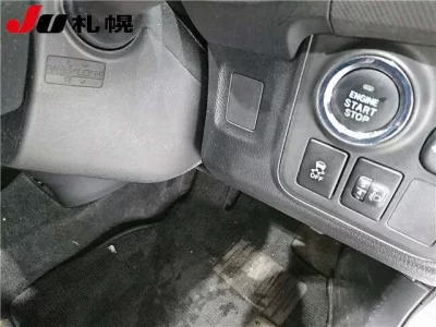 Toyota WISH  с аукциона в Японии