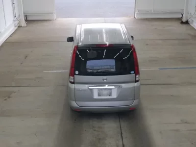 Nissan SERENA  с аукциона в Японии