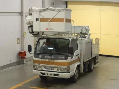 Isuzu ELF  с аукциона в Японии
