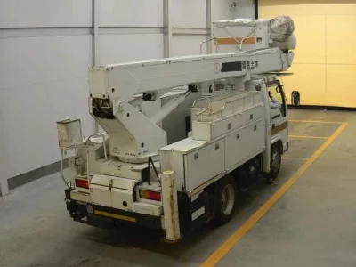 Isuzu ELF  с аукциона в Японии