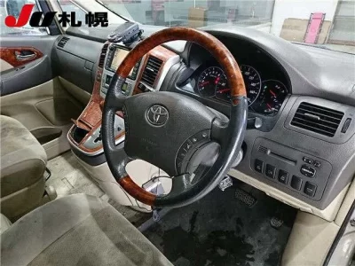 Toyota ALPHARD  с аукциона в Японии