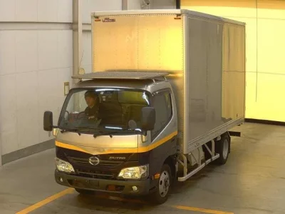 Hino DUTRO  с аукциона в Японии