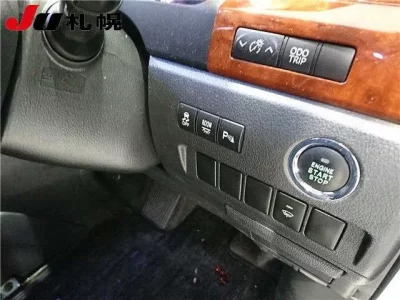 Toyota VELLFIRE  с аукциона в Японии