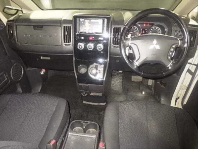 Mitsubishi DELICA D5  с аукциона в Японии