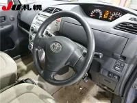Toyota RACTIS лот № 162 оценка 3  с аукциона в Японии 2